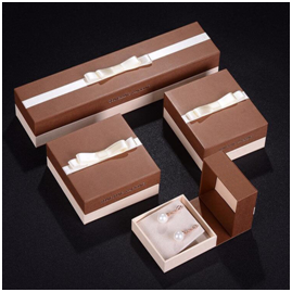 high quality jewelry box.png