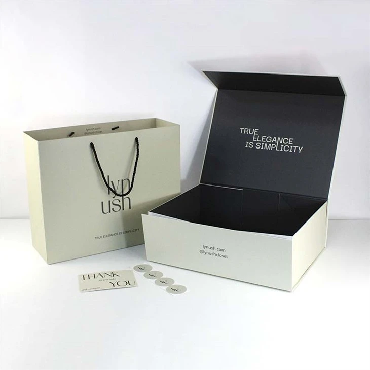 Paper Box ni magnétique closure .