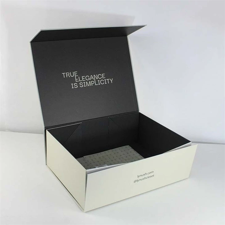 Paper Box With Magnetic Closure